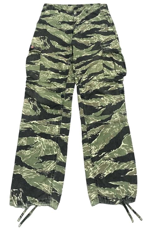 Tiger Stripe Cargo Pant 33 actual .